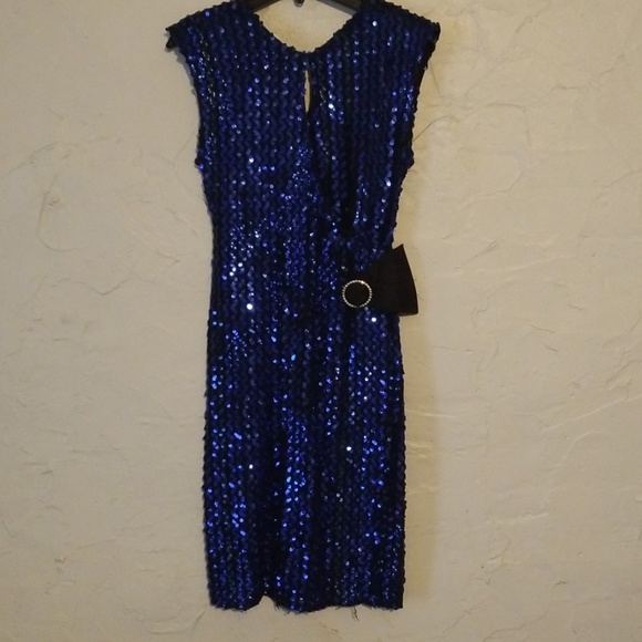 Dresses & Skirts - Dress Dresses & Skirts - Dress